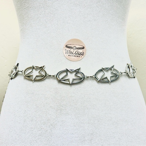 Accessories - Silver star belt with lobster clasp and chain detail